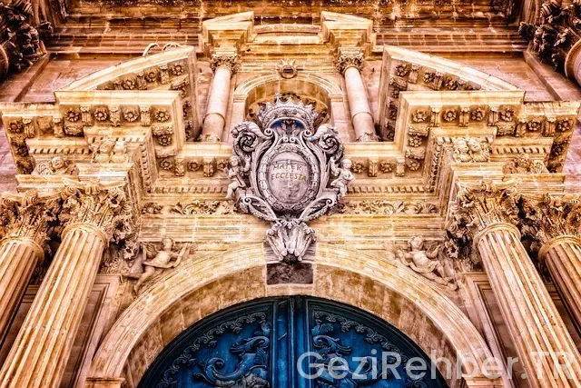 İtalya gezdim gördüm