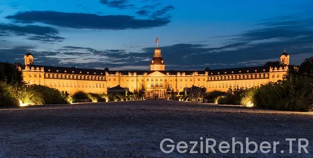 Karlsruhe gezi rehberi