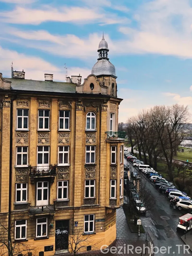 Krakow nerede kalınır