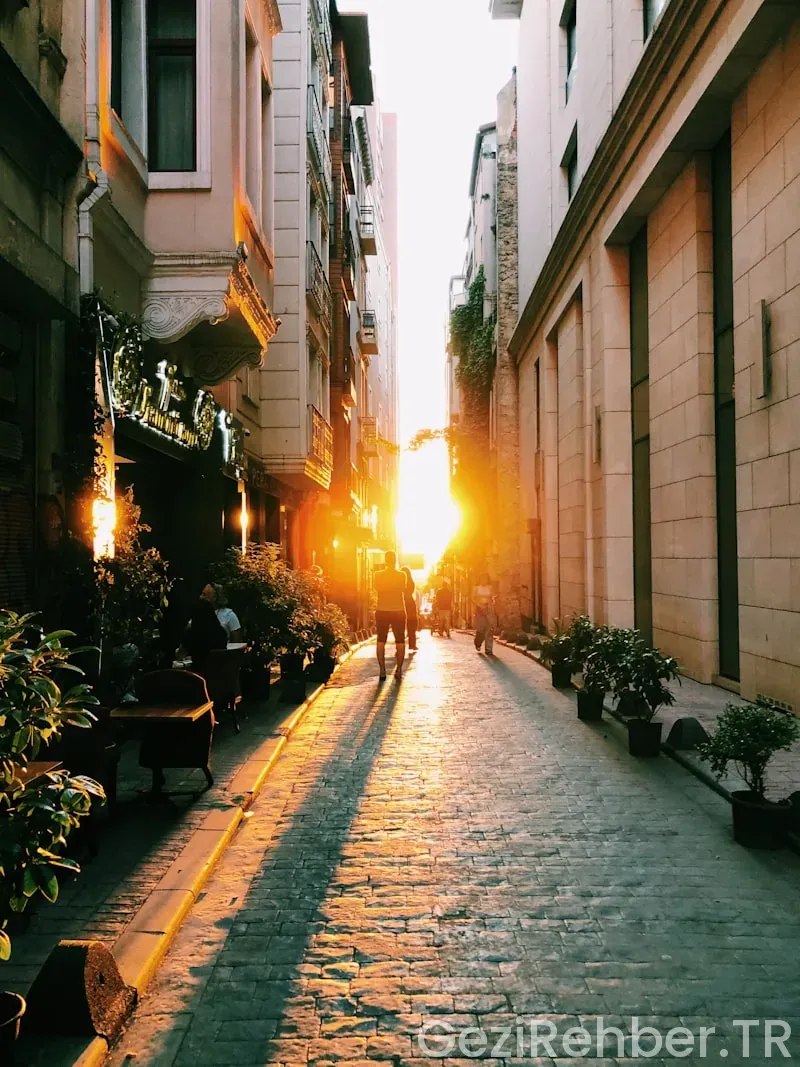 Kurtuluş savaşı istiklal yolundan hikayeler
