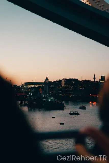 Londra türkiye arası kaç saat farkı