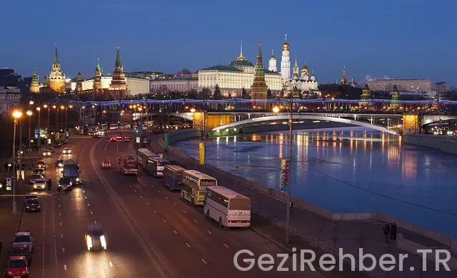 Moskova ile türkiye arasında saat farkı