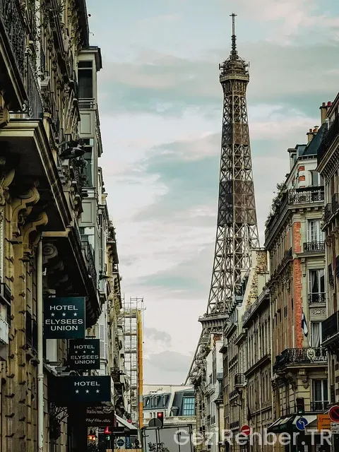 Paris gezi turu