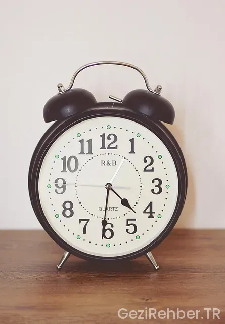 Pdt türkiye saat farkı