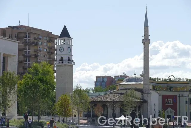Türkiye arnavutluk saat farkı