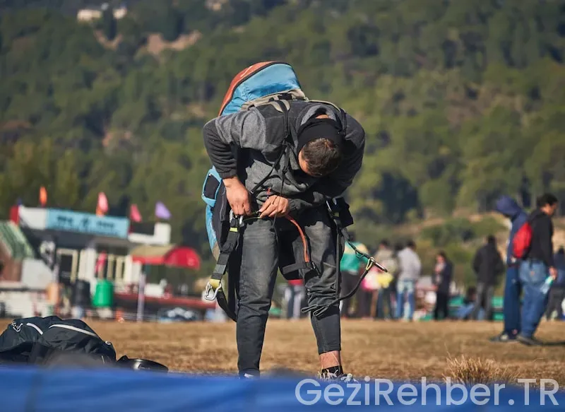 Uzun ince bir yoldayım ile ilgili hikayeler