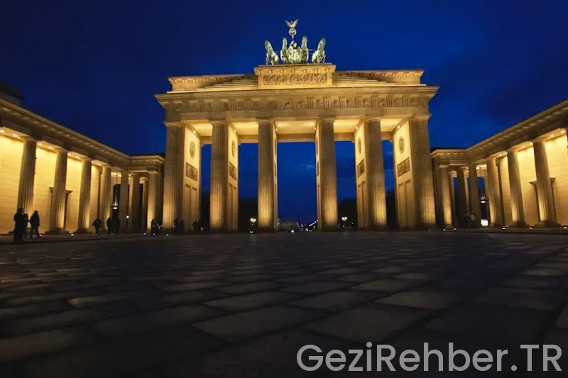 Almanya berlin gezi rehberi