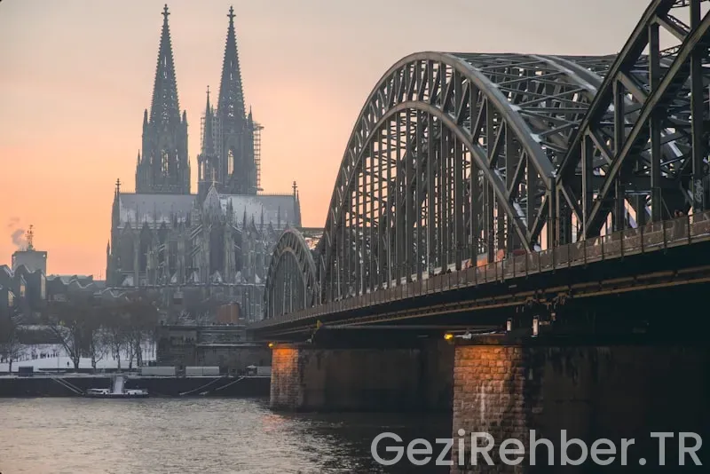 Almanya köln gezi rehberi