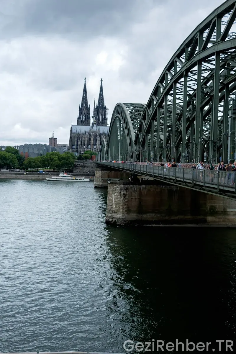 Almanya köln gezi rehberi
