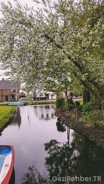 Amsterdam nerede kalınır