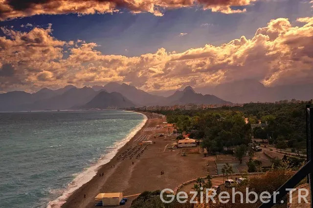 Antalya uçakla kaç saat