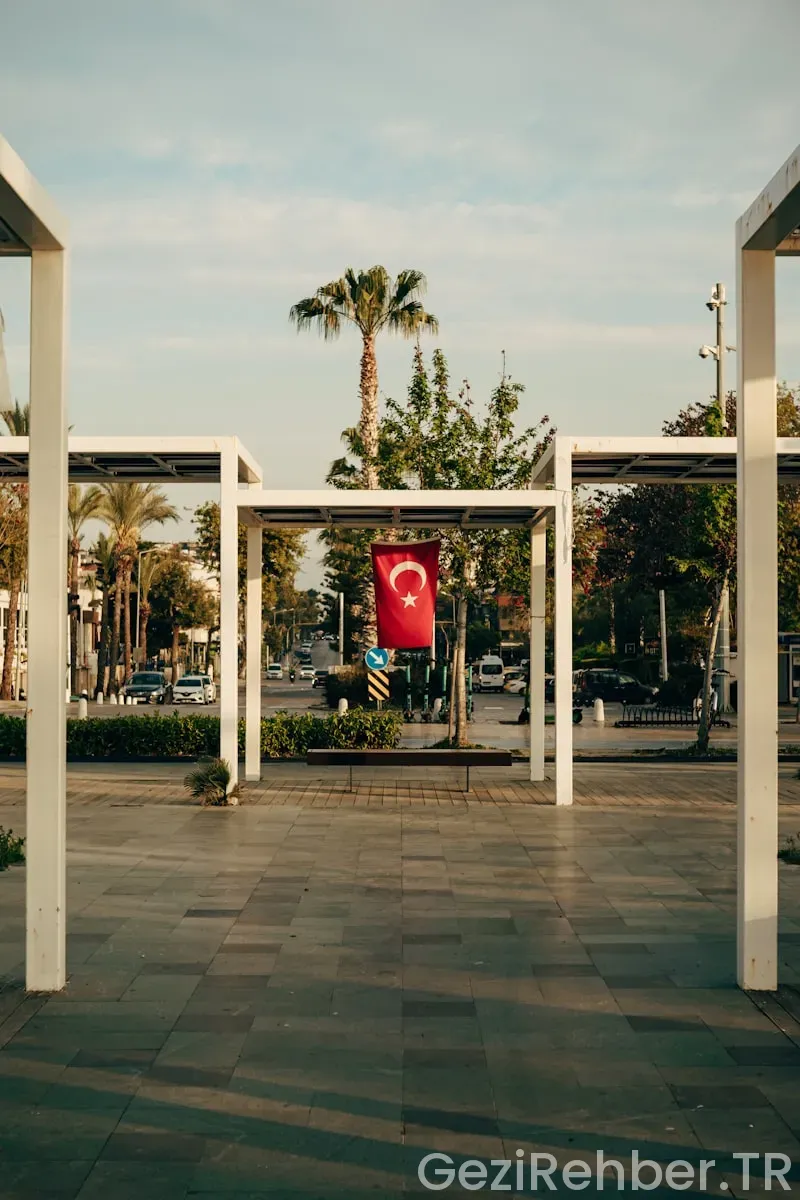 Antalya’nın Vazgeçilmez Rotası Side Gezi Rehberi