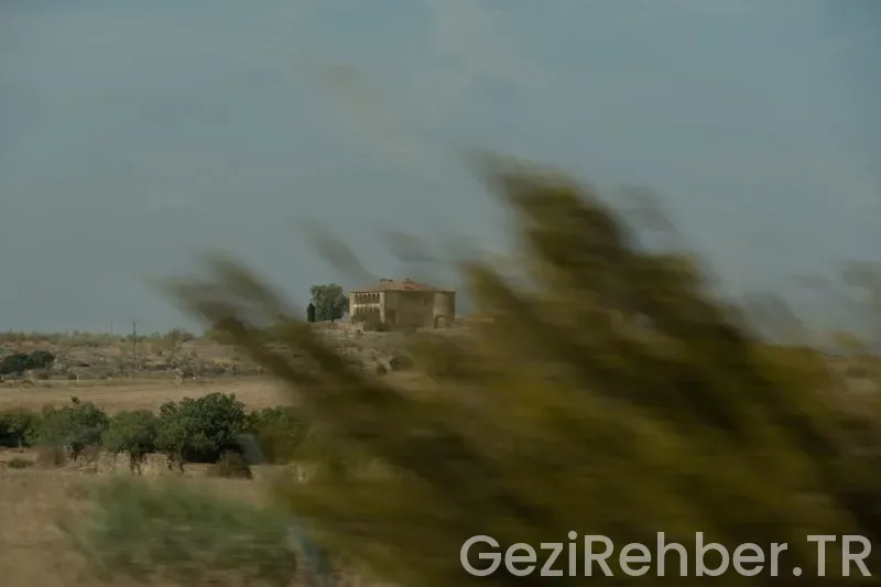 Assos’ta Gezilecek Yerler Assos’ta Gezilecek Yerler