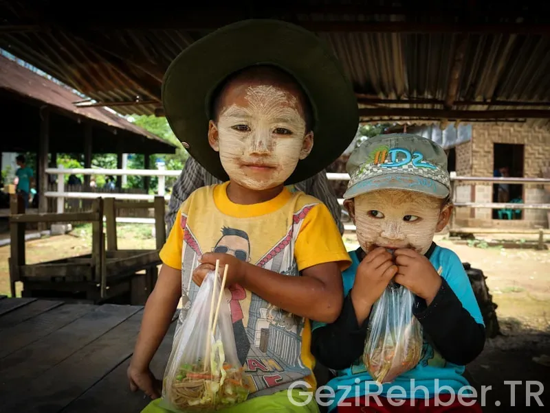 Asya Mektupları - Gezi İzlenim Eleştiri Asya Mektupları - Gezi İzlenim Eleştiri