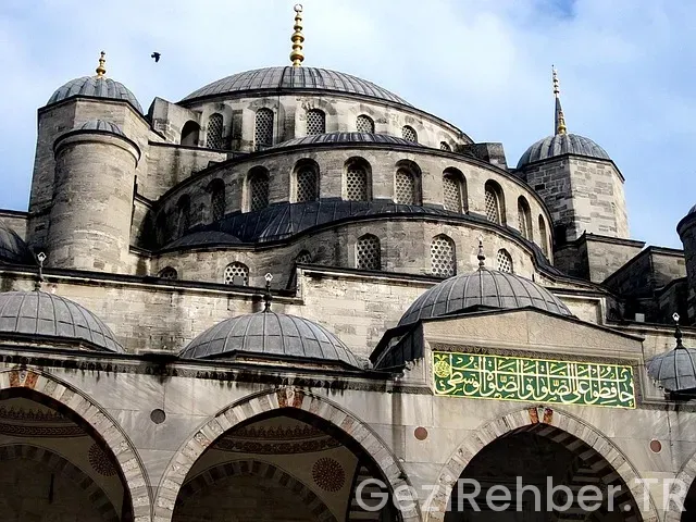 Bakü istanbul uçakla kaç saat