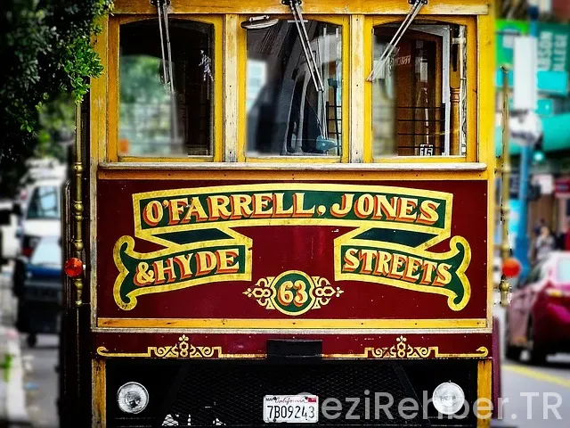 California uçakla kaç saat California uçakla kaç saat