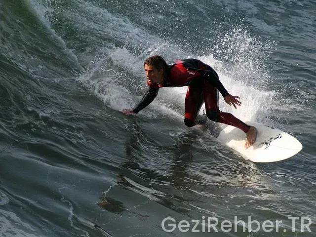 California uçakla kaç saat California uçakla kaç saat