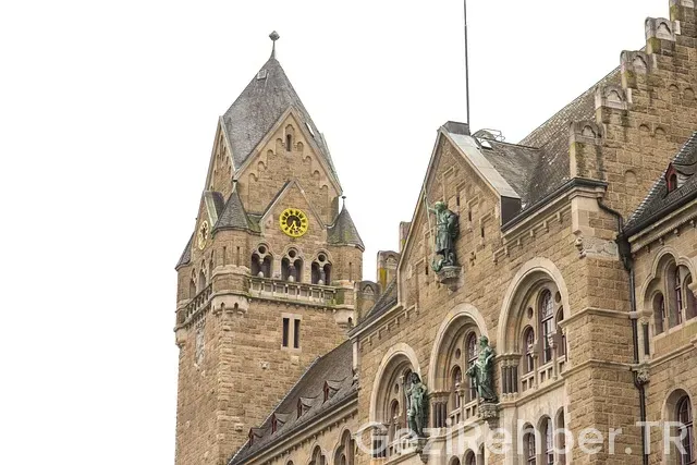 Çanakkale şehitlik nerede kalınır