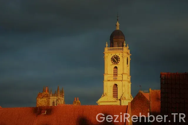 Cidde uçakla kaç saat sürüyor