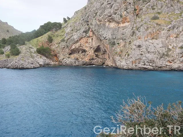 Çin amerika uçakla kaç saat