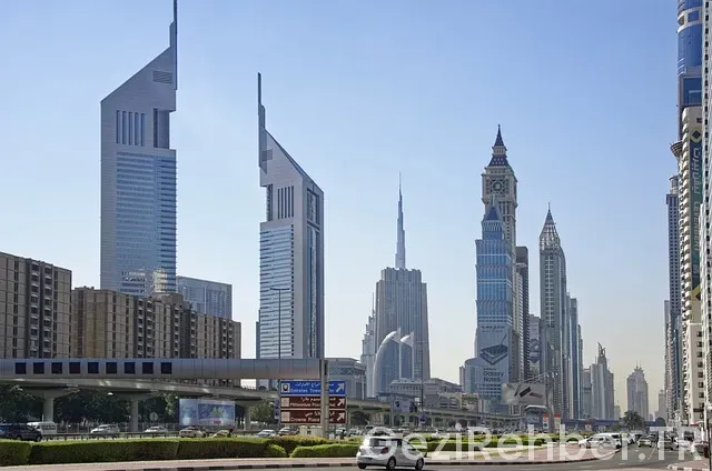 Dubai uçakla kaç saat sürer