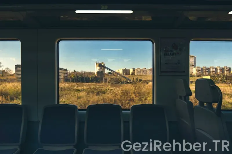 Dünya Çapında Trenle Yapılabilecek En İyi Seyahat Rotaları Dünya Çapında Trenle Yapılabilecek En İyi Seyahat Rotaları