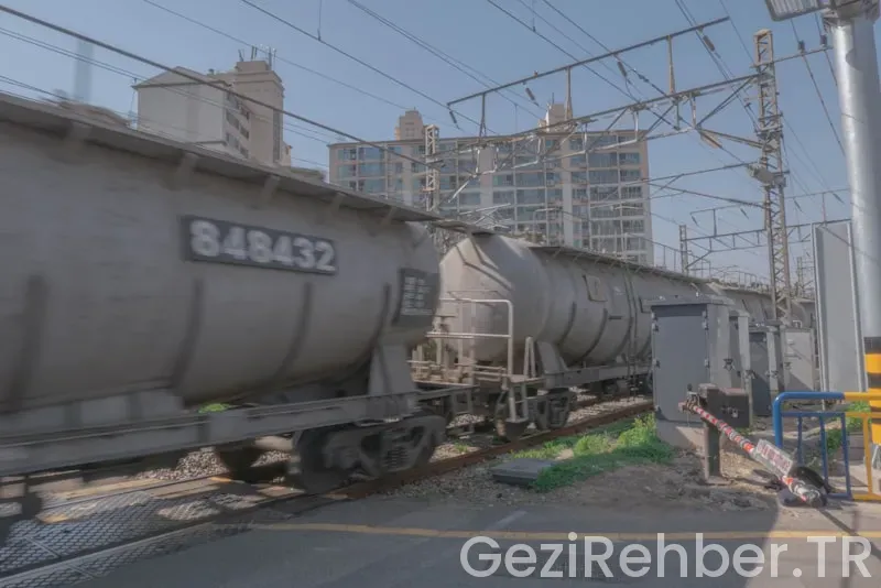 Dünya Çapında Trenle Yapılabilecek En İyi Seyahat Rotaları Dünya Çapında Trenle Yapılabilecek En İyi Seyahat Rotaları