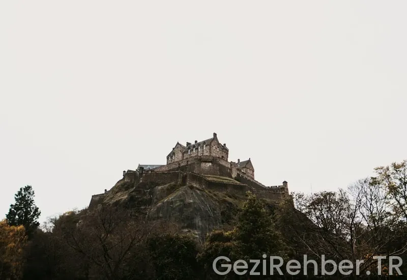 Edinburgh travel guide