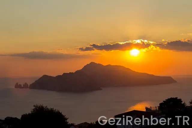 Ege Akdeniz Gezi Rotası Ege Akdeniz Gezi Rotası