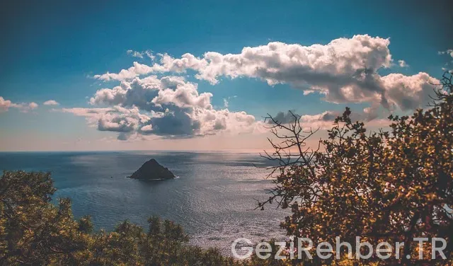 Ege gezi rehberi kitap