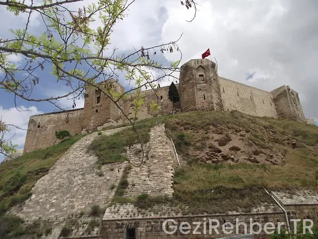 Gaziantep suudi arabistan uçakla kaç saat