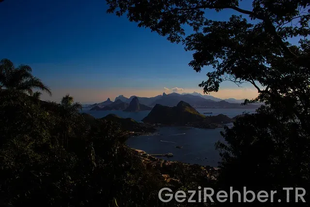 Girne de nerede kalınır