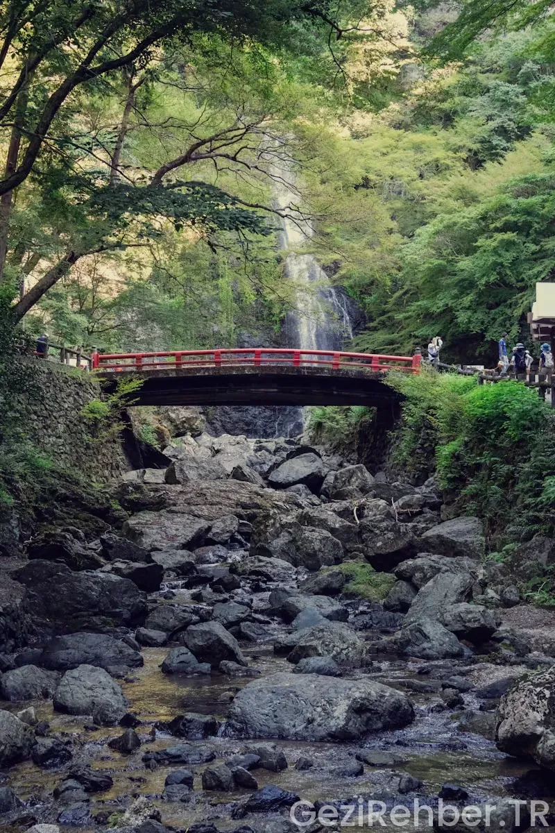 Hakone travel guide