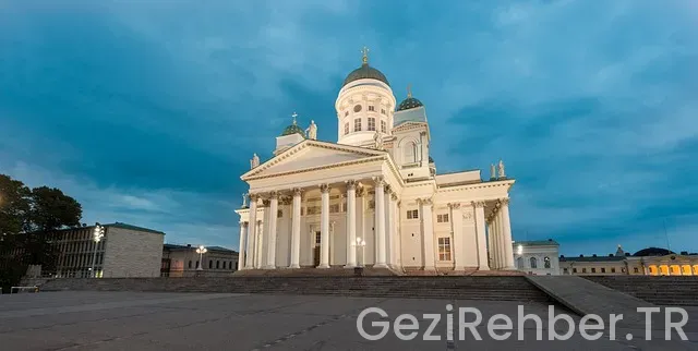 Helsinki uçakla kaç saat