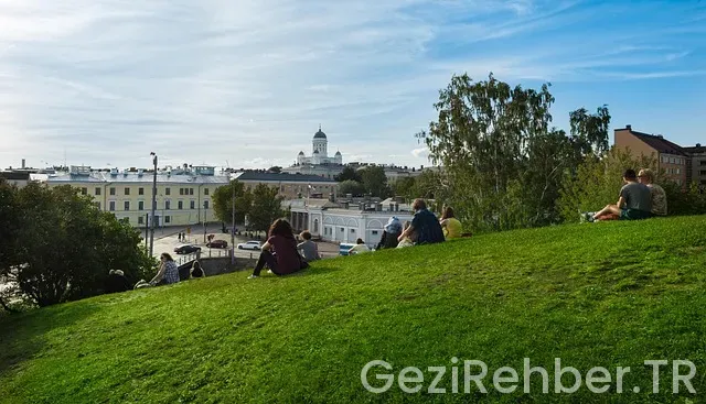 Helsinki uçakla kaç saat