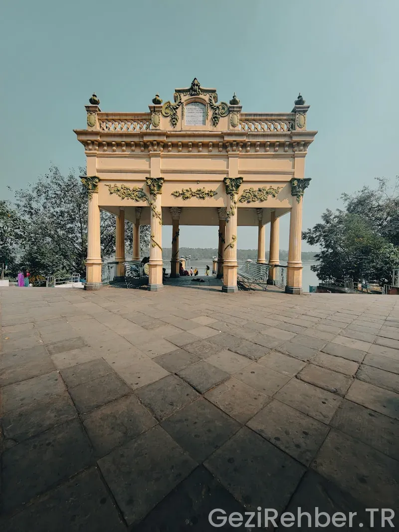 Hindistan’da Altın Üçgen Rotası