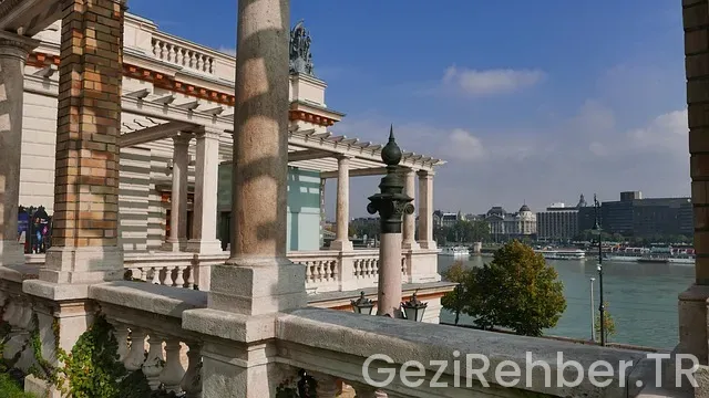 Hurdacılar çarşısı antalya