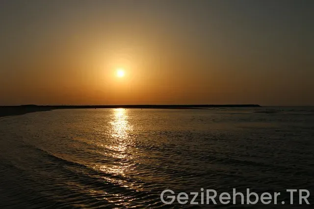 İstanbul Dubai Uçakla Kaç Saat