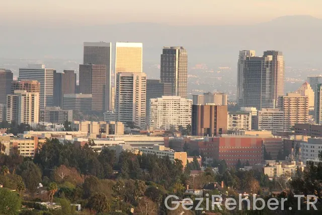 İstanbul Los Angeles Uçakla Kaç Saat