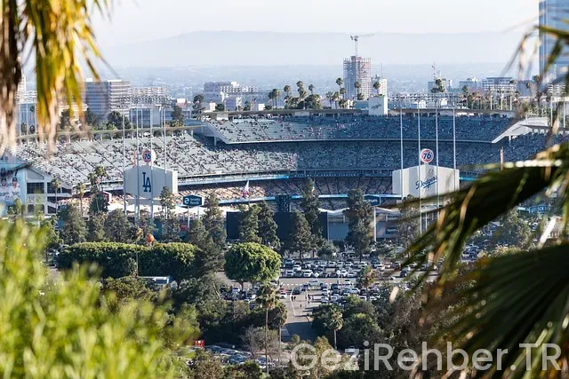 İstanbul Los Angeles Uçakla Kaç Saat