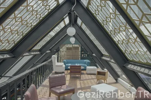 Jakarta uçakla kaç saat