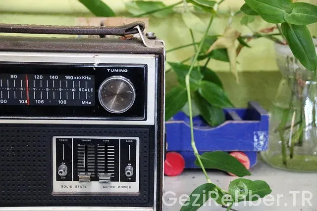 Johannesburg uçakla kaç saat