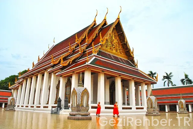 Kırgızistan uçakla kaç saat