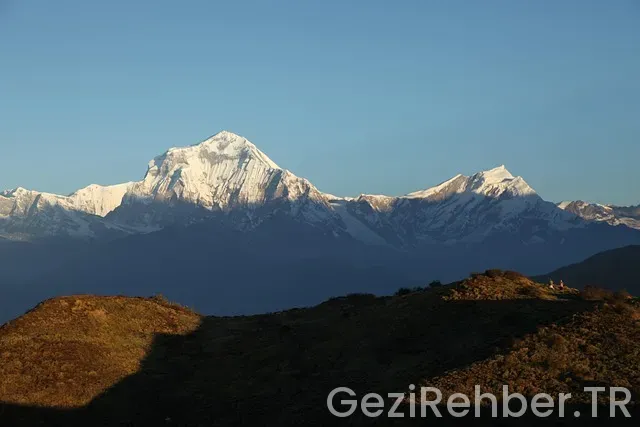 Nepal uçakla kaç saat