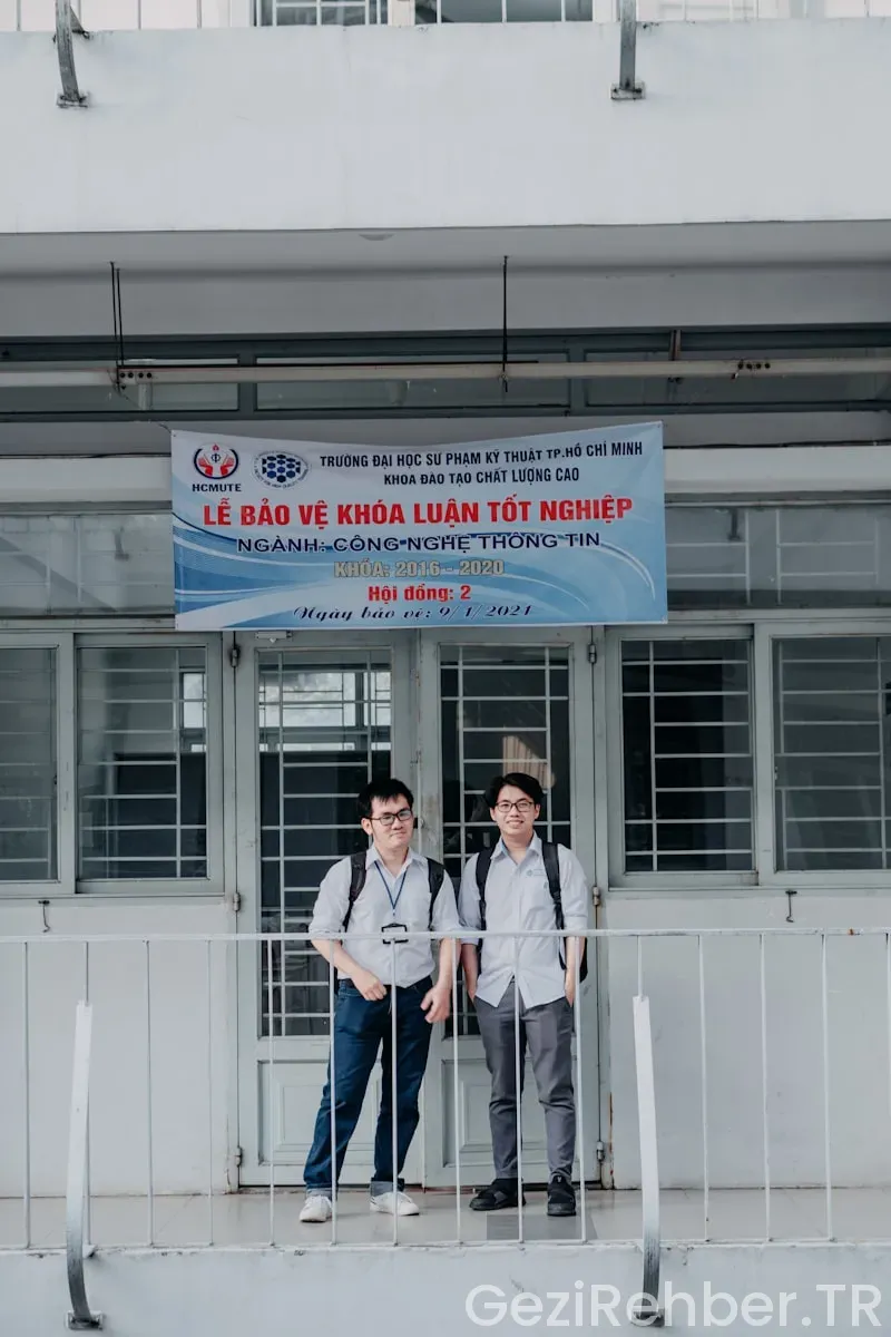 Öğrencilere ücretsiz yurtdışı gezileri