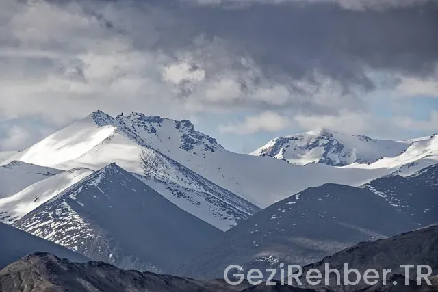 Pamir Yolu Turu Pamir Yolu Turu