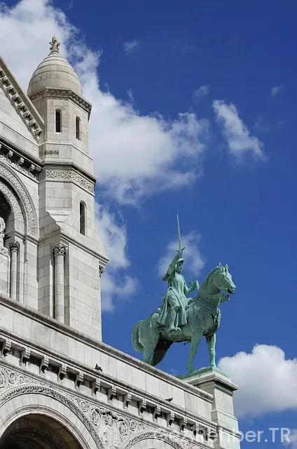 Paris te Nerede Kalınır