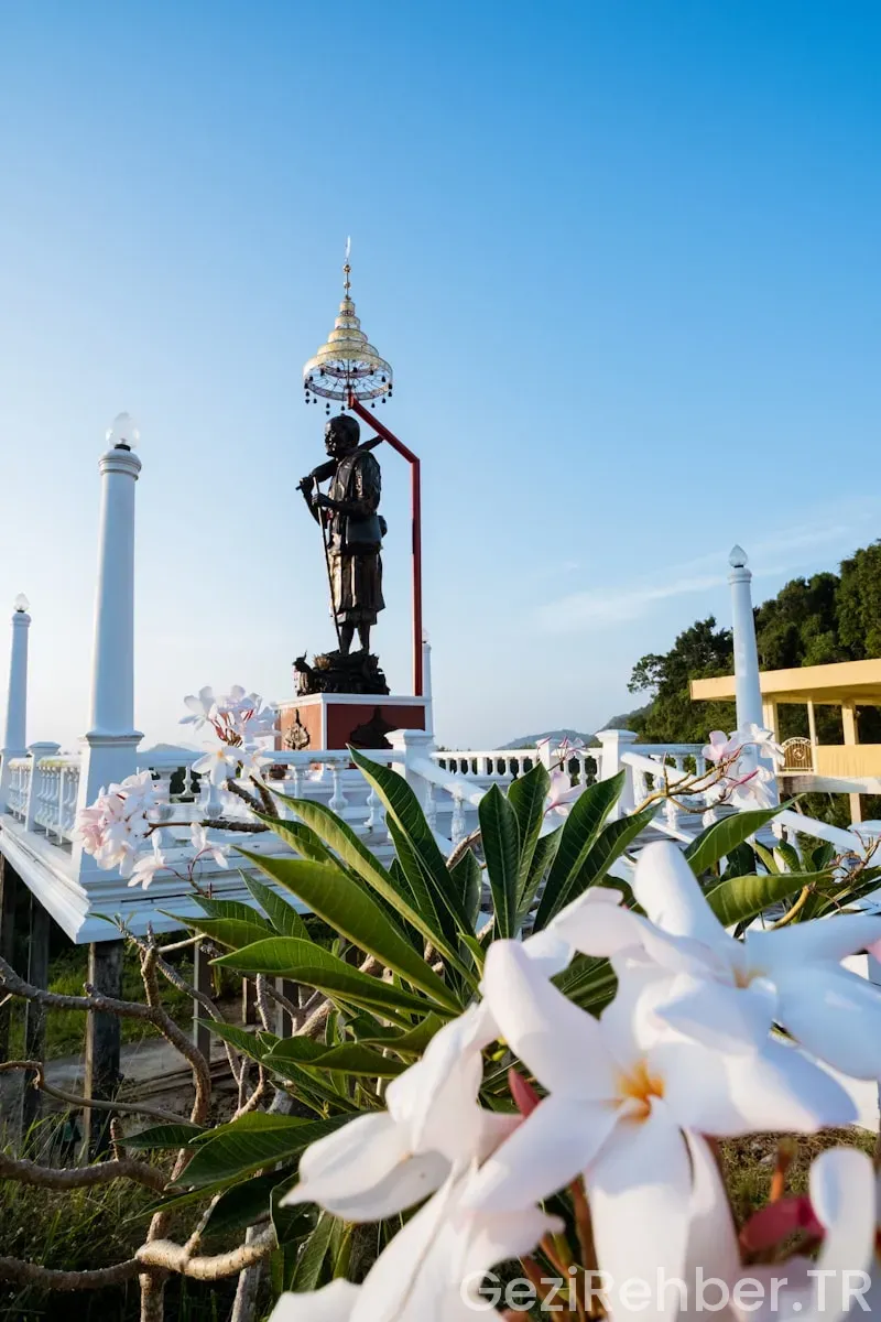 Phuket travel guide