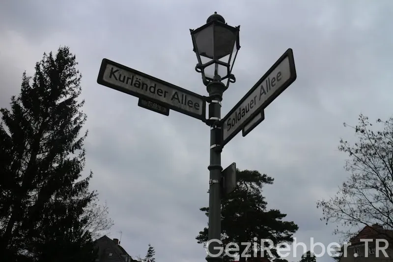 Queenstown travel guide