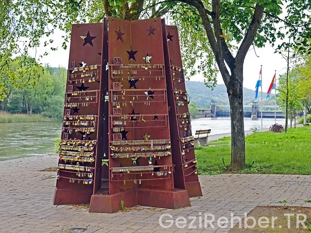 Schengen Vizesi Ücretleri 2025 Schengen Vizesi Ücretleri 2025